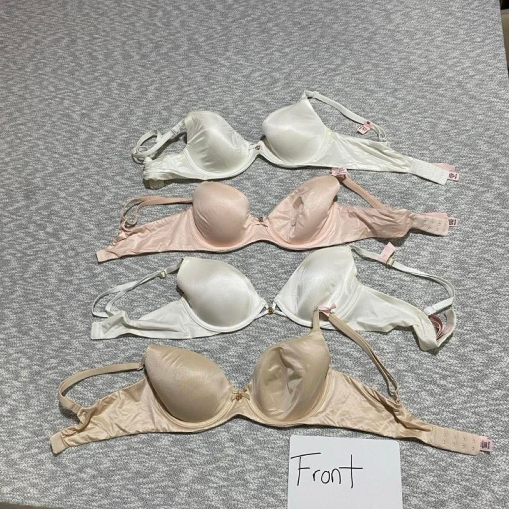 Victoria's Secret 4 piece bra bundle in 32C. SKU-B807